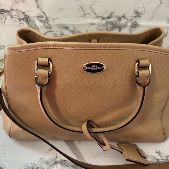 Coach - Margot Tan Medium Leather Crossbody w Adjustable Strap EUC - Picture 2 of 13